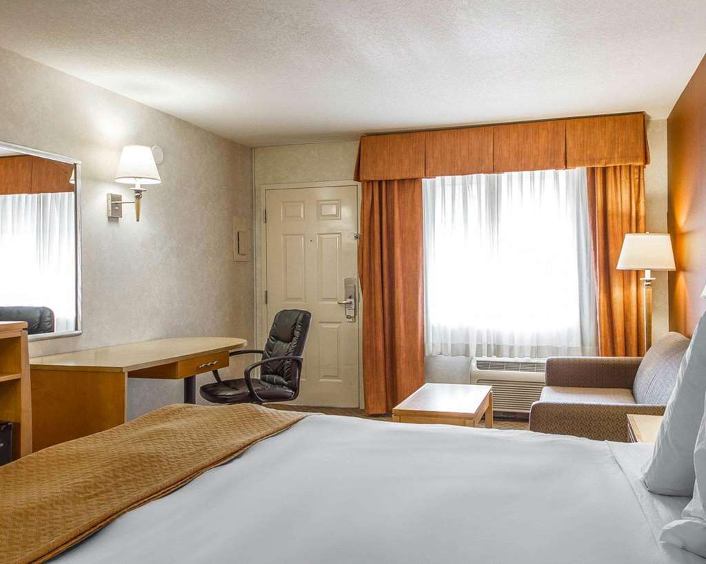 Hotel Quality & Lathrop