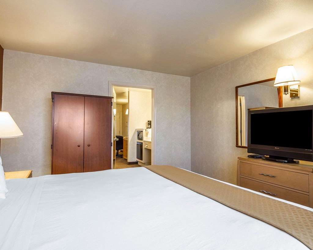 Quality & Hotel 3*